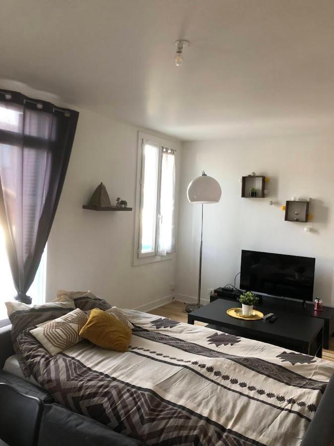 Appartement Avec Terrasse, Parking Gratuit Périgueux Kültér fotó